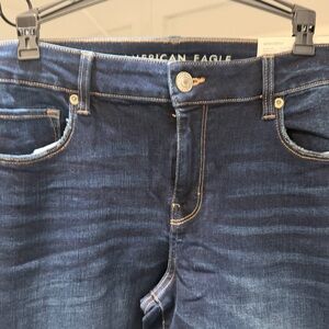 American Eagle Outfitters Women’s Dark Indigo Skinny Kick Jeans NWT
